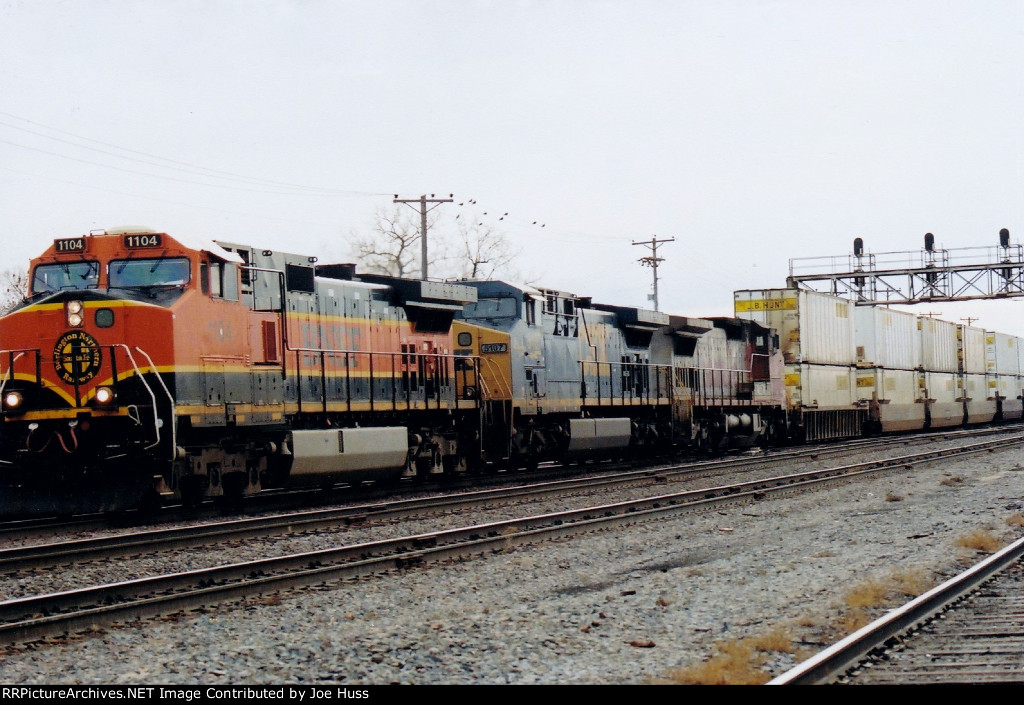 BNSF 1104 West